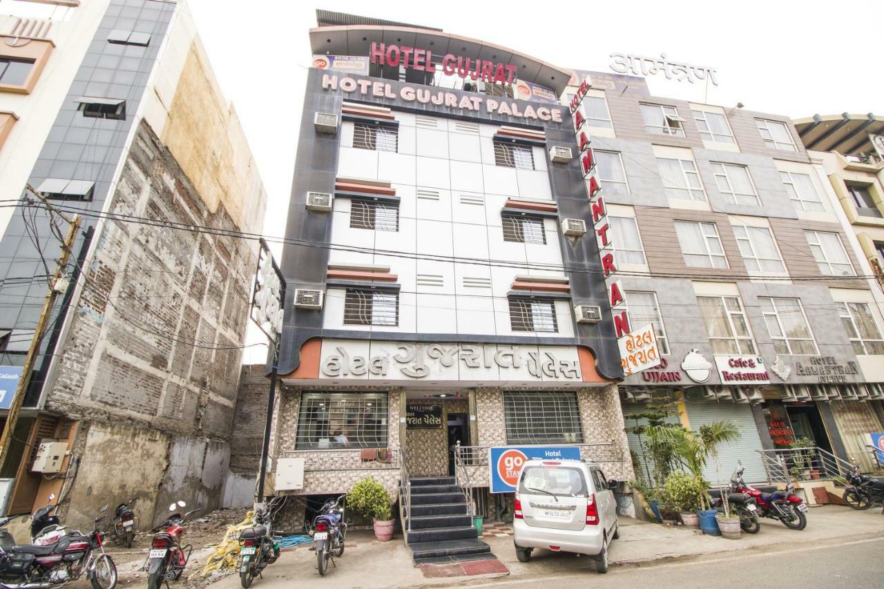 Hotel Gujarat Palace อุจเจน ภายนอก รูปภาพ